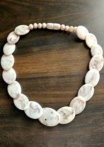Trendy style beaded necklace