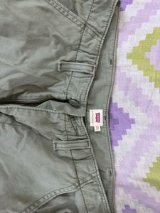 Levis olive Cargo Pants
