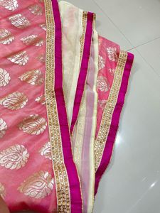 Pink And White Mix Saare