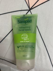 Simple Refreshing Facial Wash