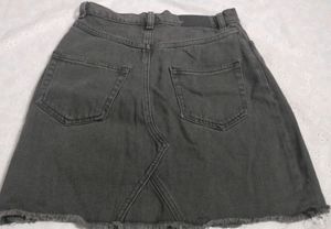 mini skirt