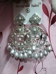 Trendy White Earring