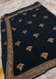 Elegant Black &amp; Gold Saree