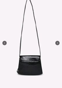 Twenty Dresses Black Textured Structured Bag..
