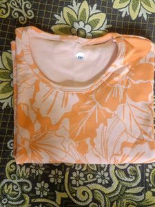Floral Print Tee - Size M