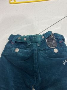 Cute Green Corduroy Pants 👖