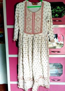 White &amp; Red Embroidered Kurti Set