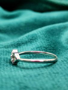 💅🏻💍😍Sterling Flower Ring😍💍✨