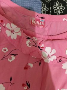 pink 🩷 top
