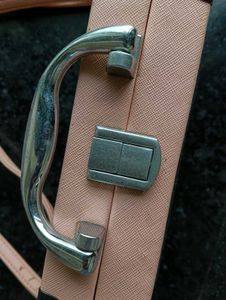 retro style sling bag