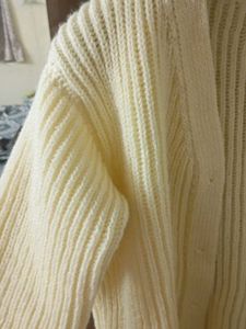 Oversized cream cardigan perfect for winter...💜✨