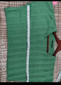 Ribbed Knit Crop Pullover