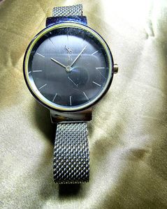Uspa Metallic Analogue Watch 💓