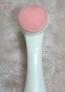 Facial Cleanser Brush