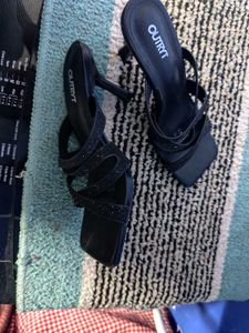 Stylish Black OUTRYT Sandals