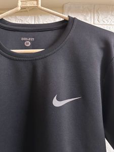 Nike Black Sweatshirt