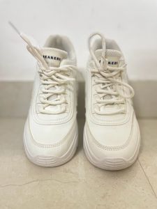 White Sport shoes