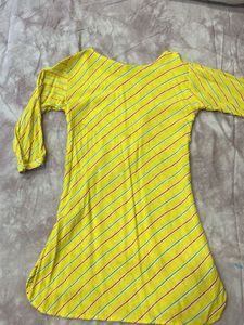 Yellow Lehriya Print Short Kurti – Size S