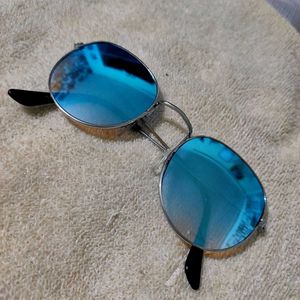 Trendy Blue Reflective Sunglasses – Unisex