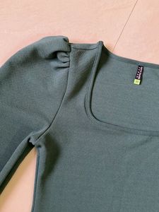 Long Balloon Sleeve Top