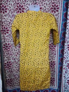 Women straight printed kurta .....