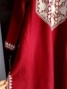 Floral Embroidered Wool Pheran