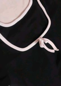 SAVANA Chic Black bow front Crop Top(UNUSED)