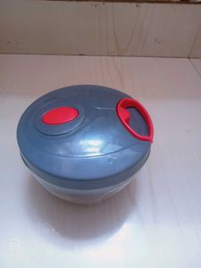MINI HANDY VEGETABLE AND FRUIT CHOPPER