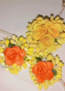 Floral Maangtika For Haldi Ceremony