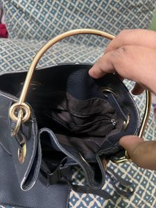 DressBerry Black Bucket Handbag With Small Wallet