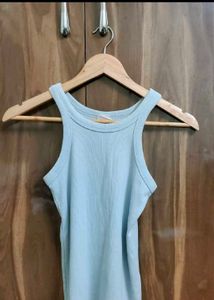Ribbed light blue top