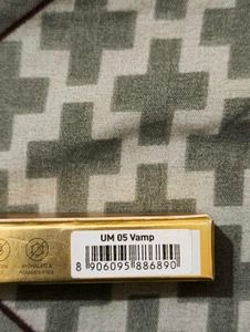 Ultimate long-stay matte lipstick