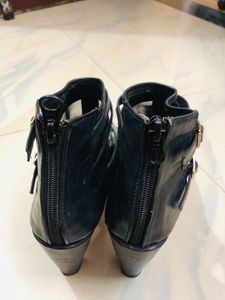 I’m Selling Heels