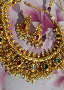 Elegant Silver Necklace &amp; Earrings