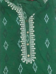 Iam Selling A New Kurti In Combo Item Light Green