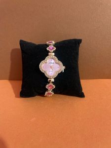 Elegant Clover Watch