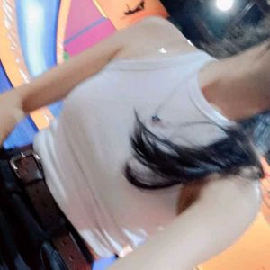 White ribbed tank top 🤍