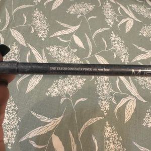 MustaeV Spot Eraser Concealer Pencil
