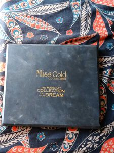Miss Gold Makeup Collection
