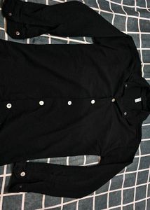 Men Black Slim Solid Long Sleeve Formal Shirts