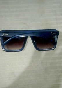Square Framed Sunglasses