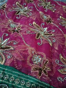 Net Full Of Zari Work Saree Perfect For Wedding