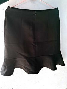 Korean Mini Skirt Whith Shirt
