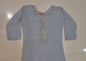 Elegant Grey Embroidered Kurta