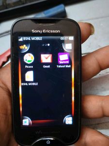 Sony ERICSSON Mix Walkman WT13i