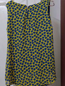Cute Heart Print Sleeveless Top Inner Attached