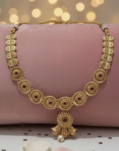 Elegant Gold-Toned Necklace