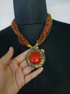 NECKPIECE