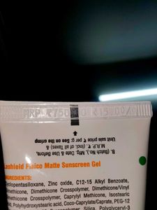La Shield Spf 50+ Sunscreen