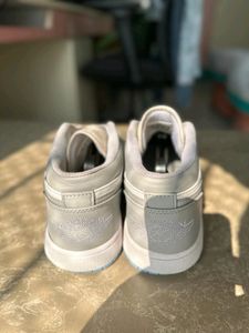 Nike Air JORDANS Grey With Blue Sole And 2 Laces